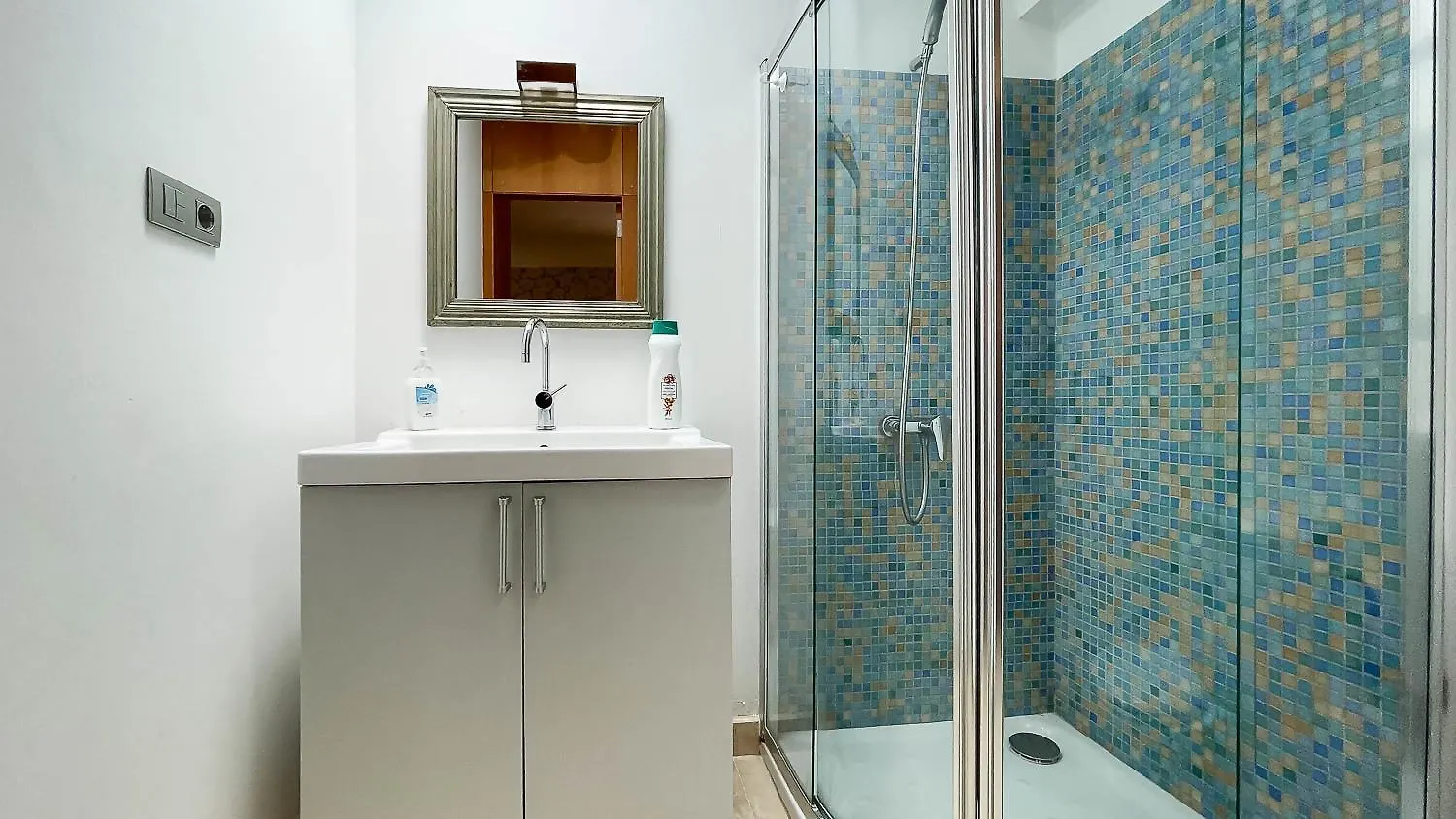 Apartament Nueva Suecia 716 San Agustín 0*,